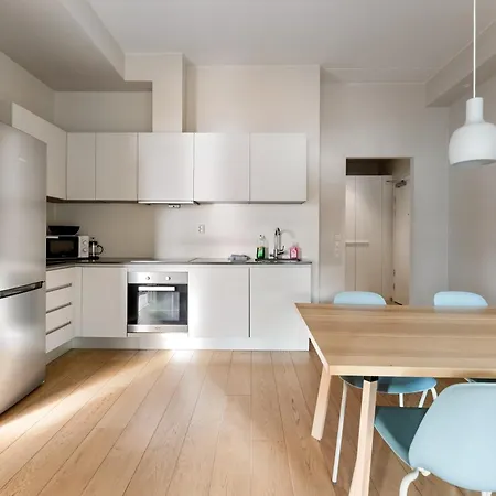 3br Sorengkaia Waterfront W Balcony Apartment