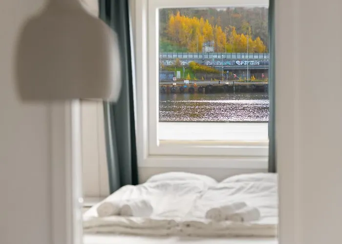 Apartament 3br Sorengkaia Waterfront W Balcony *